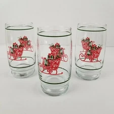 3 VINTAGE Christmas Drinking Glass Tumblers 10 oz. Sleigh Full of Presents