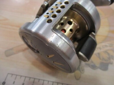 Shimano Calcutta Conquest 200DC Right-hand reel Shipping