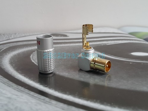 1x Gold RF COAX RIGHT ANGLE PLUGS TV Aerial Cables Freeview connctor Plug - Picture 5 of 5