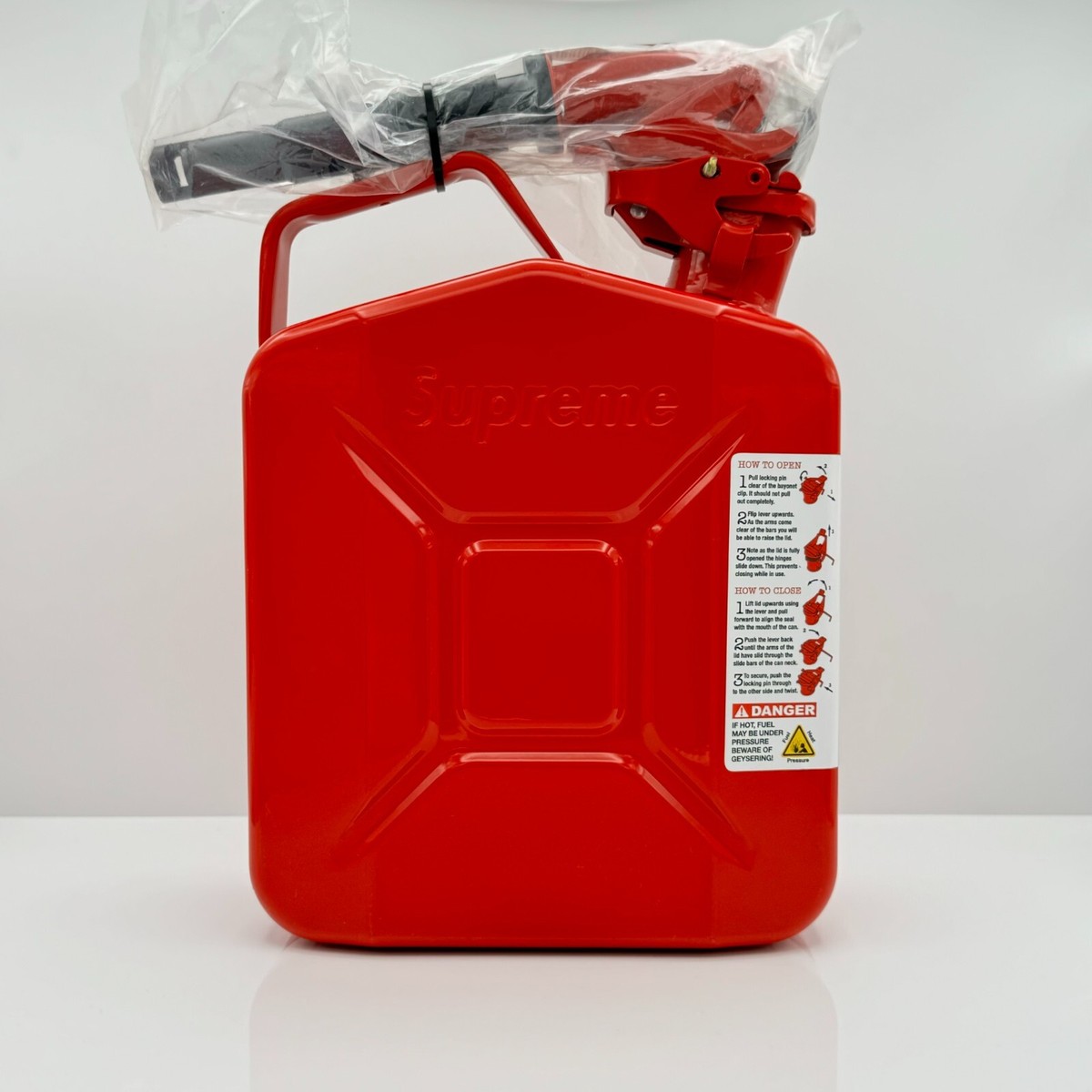 その他 Supreme - Supreme Wavian 5L Jerry Can Supreme Wavian 5L Jerry Can Red FW20 | eBay