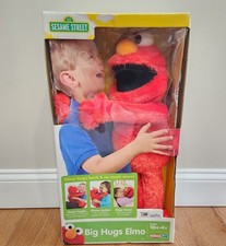 Big Hugs Elmo 22  Hasbro From 2012 Interactive Hugs Talks Naps New In Box