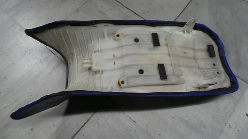 ASIENTO HONDA XL 600 RM COLOR AZUL CON RASGADURAS VER FOTOS - Imagen 9 de 12