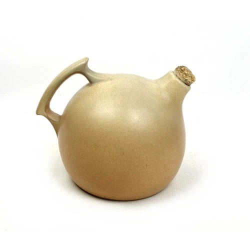 VTG Rum Rill Pottery Bicolor Tilt Pitcher w /Cork Made By Red Wing 1933-1937 #50