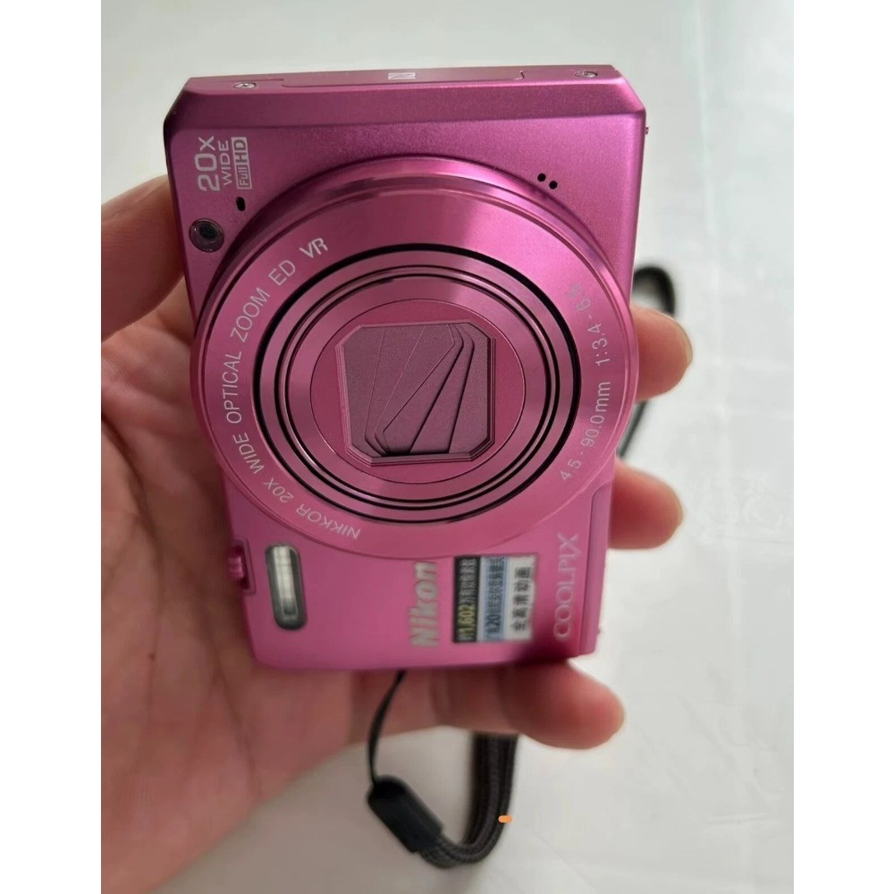 Nikon COOLPIX S7000 Vintage Digital Camera 16.0MP 20X Optical Auto