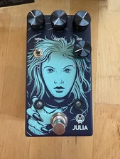 Walrus Audio Julia V2 Analog Chorus & Vibrato Pedal (excellent condition!)