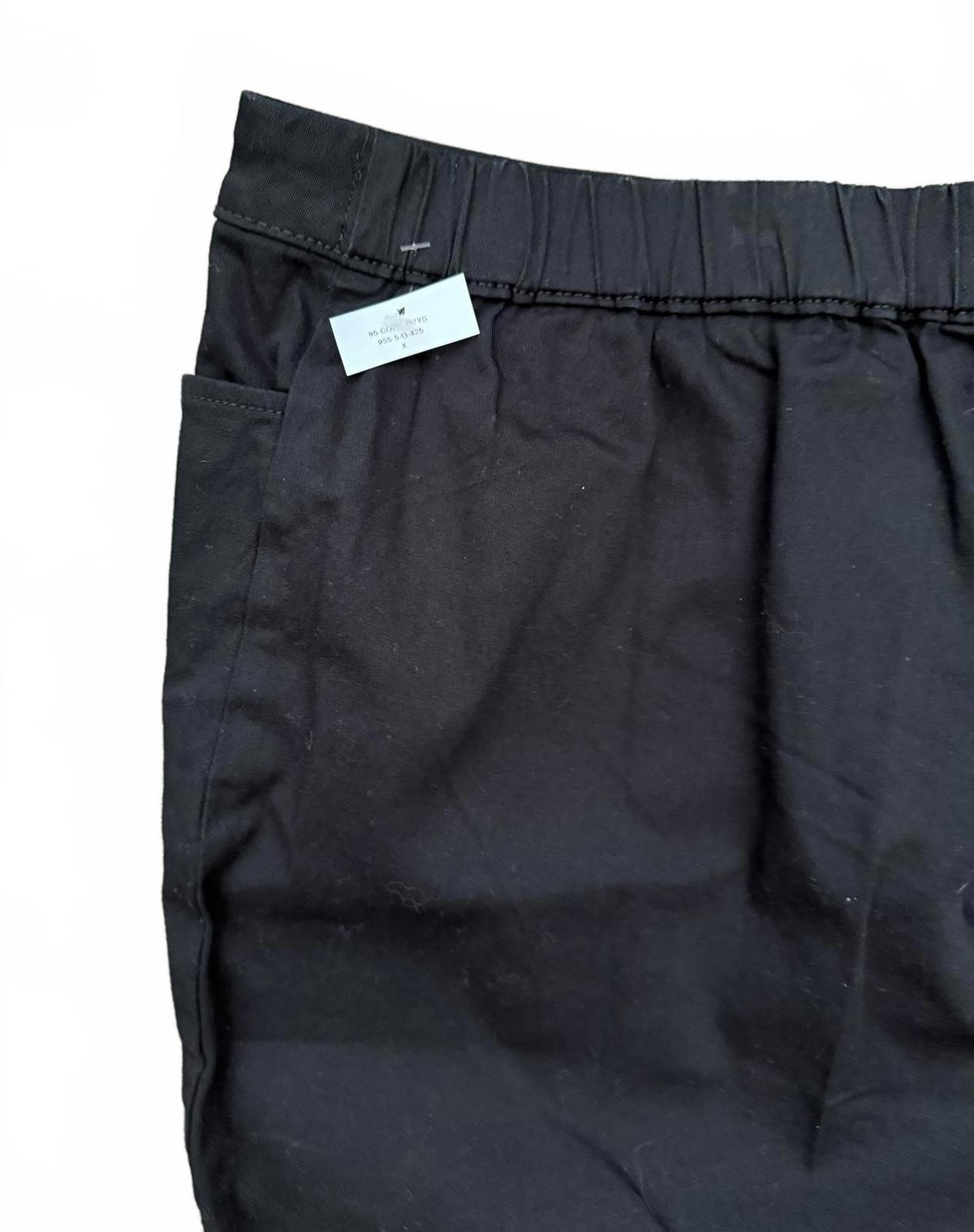 NEW Catherines Essential Flat Front Capri Pants Size 4X 30 32W Black Cropped  thumbnail 4