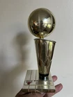 乔丹·皮平 芝加哥公牛队 '6X 冠军' NBA 总决赛 TROPHY 复制品