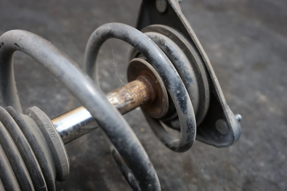 Front Right Suspension Strut Spring Assembly 98734304703 Porsche Cayman 06-12 - Image 4 of 4