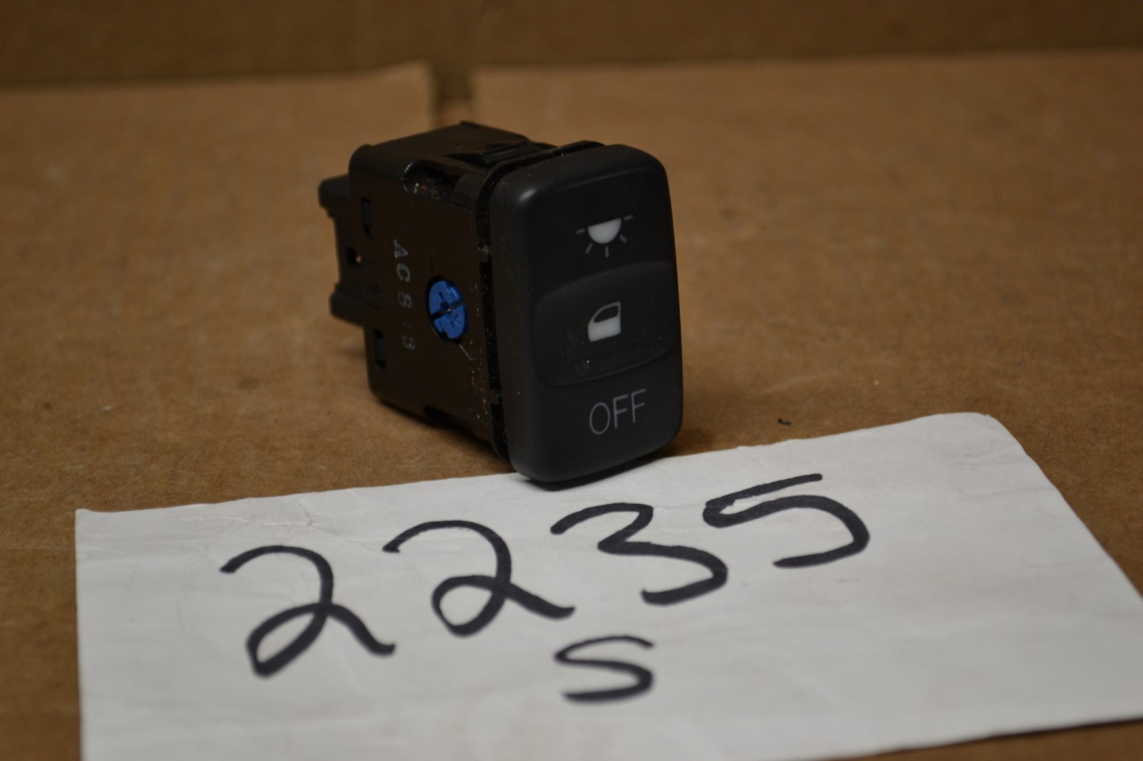 04 05 06 07 Honda Odyssey Door Light ON OFF Switch Control Power #2235-S