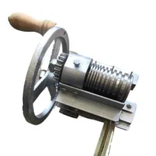 Bamboo Strip Machine Drawing Machine Hand Crank Bamboo Weaving Machin 2.8cm