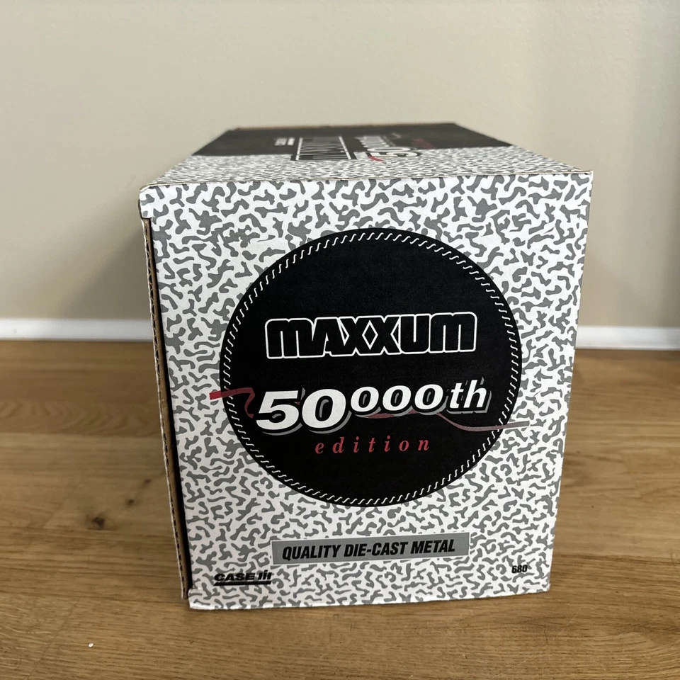 1/16 Collector Edition Case IH 5250 Maxxum 50,000th Tractor ZFN680TA - Image 2 of 4