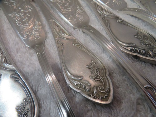 Superbe 12 couverts à poisson métal argenté st art nouveau rococo Magasin Louvre - Picture 3 of 12