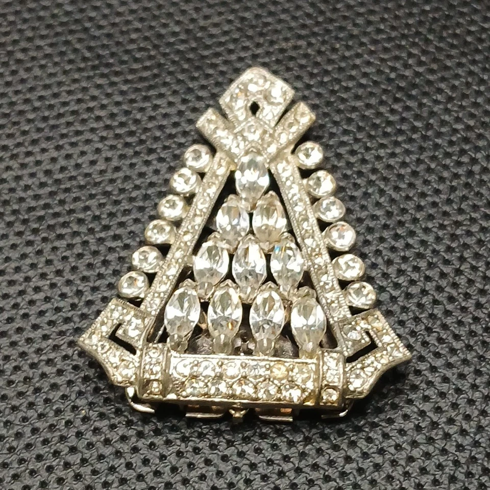 Clip de vestido vintage CORO Pat No. 1852188 estrás tono plata. 14.087 Foto 3 de 4