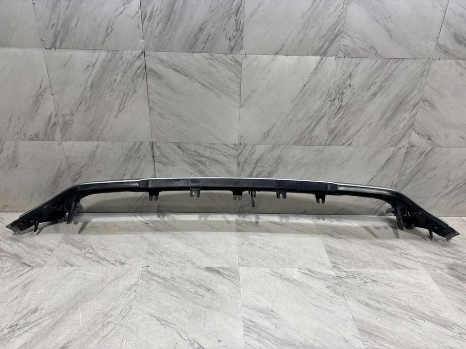 19-23 DODGE RAM 2500 3500 PARRILLA MOLDURA INFERIOR CROMADA Foto 3 de 4