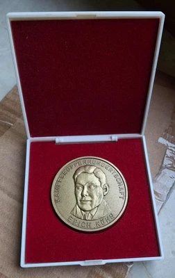 Kampfgruppen DDR Ehrenmedaille Einheit Erich Köhn Leipzig Plakette Abzeichen pin - Bild 1 von 2