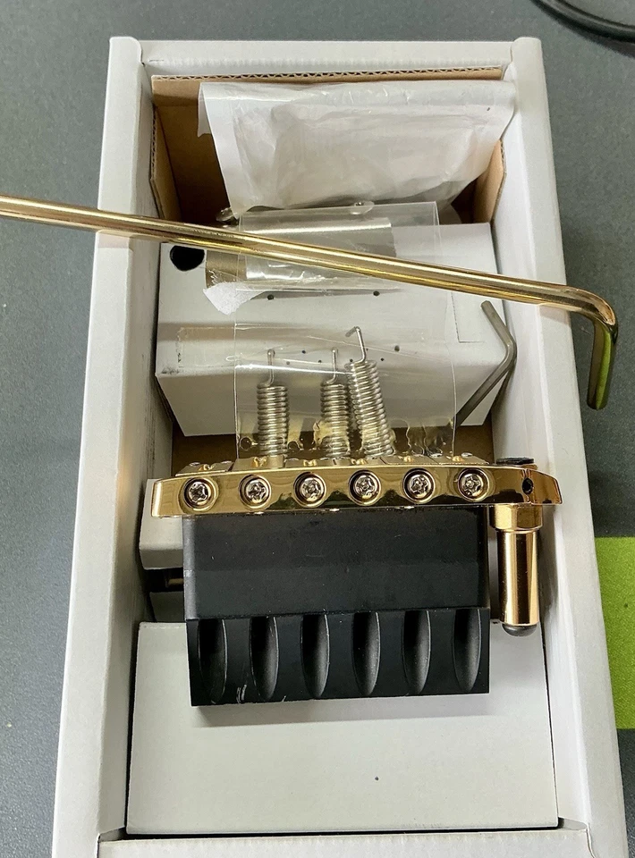 Gotoh EV510T-FE S-style Tremolo Unit 2 Point Tremolo Bridge w/ Hardware - GOLD - Image 2 of 3