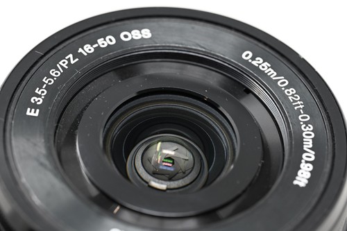 Sony A6000 Mirrorless Camera with 16-50mm-Low Shutter Count (#B24) - Picture 10 of 13