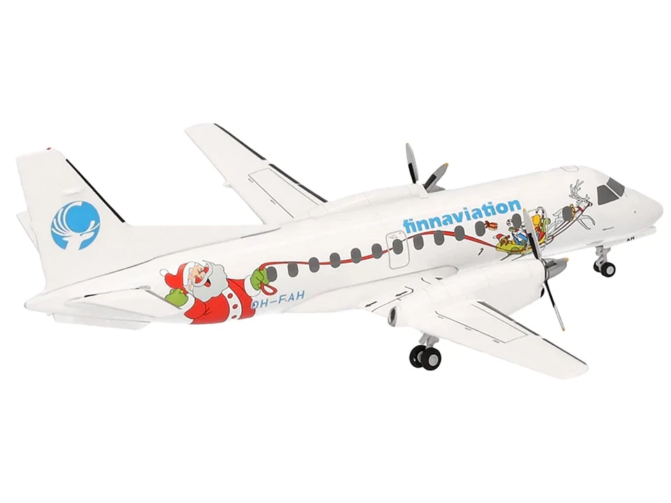 Avión comercial Saab 340 "Finnaviation - Santa Livery" (OH-FAH) blanco con G Foto 2 de 3