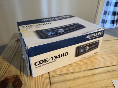 Alpine CDE-134HD CD/HD Radio CD PLAYER Receiver USB: IPHONE/IPOD/MP3 ''OPEN BOX''