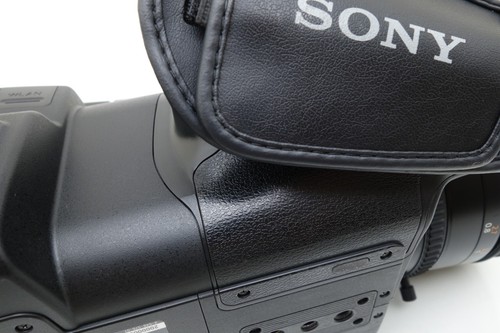 Sony PXW-X180 Full HD XDCAM 25x Zoom Handheld Camcorder XAVC 3G/HD-SDI 849 HOURS - Picture 18 of 19