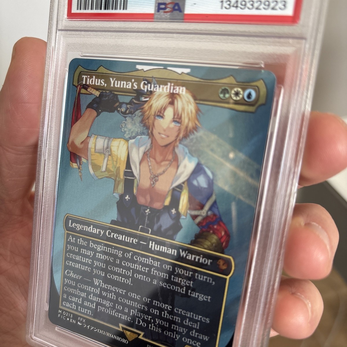 Tidus, Yuna's Guardian (Borderless) (Surge Foil) Commander: Final