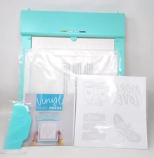 We R Memory Keepers Vinyl Print Press Kit 810057 4 Inks,3 Stencils,3 Screens