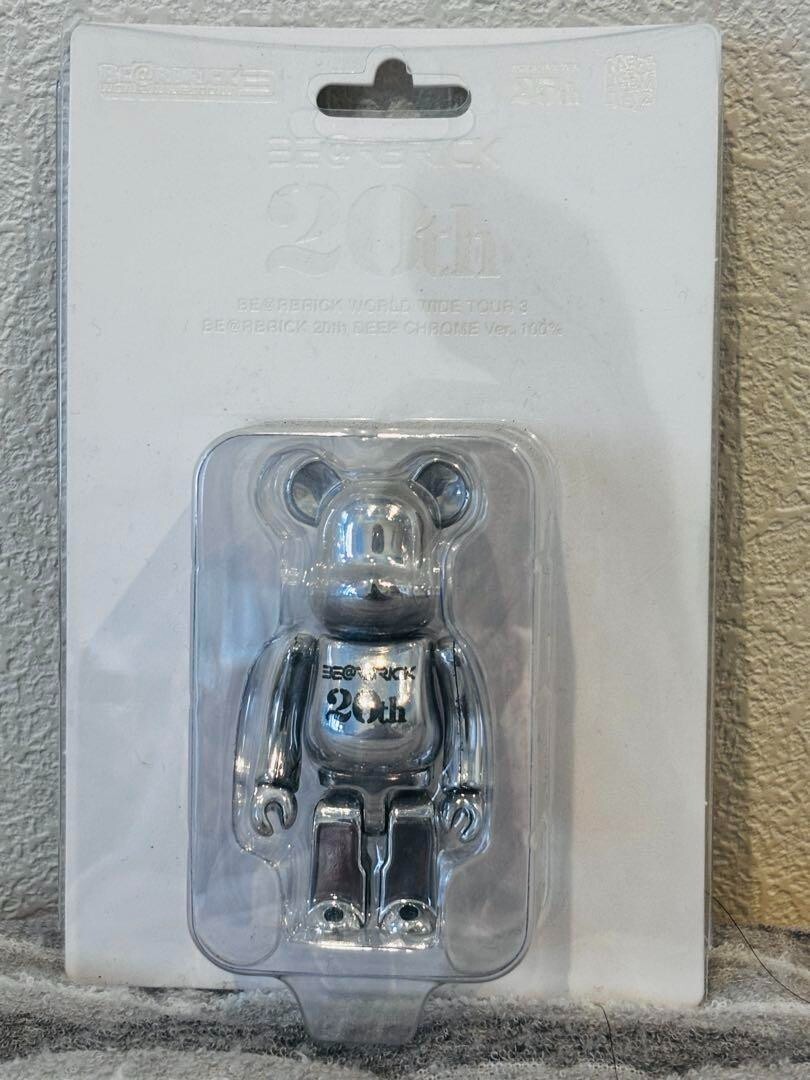 Medicom Toy BE@RBRICK 100% 20th Anniversary DEEP CHROME Ver Medicom Toy BE@RBRICK 100% 20th Anniversary DEEP CHROME Ver
