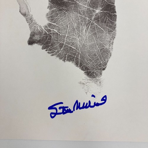 Stan Musial Signed Original Actual Handprint 11x14 With PSA DNA COA - Picture 4 of 5