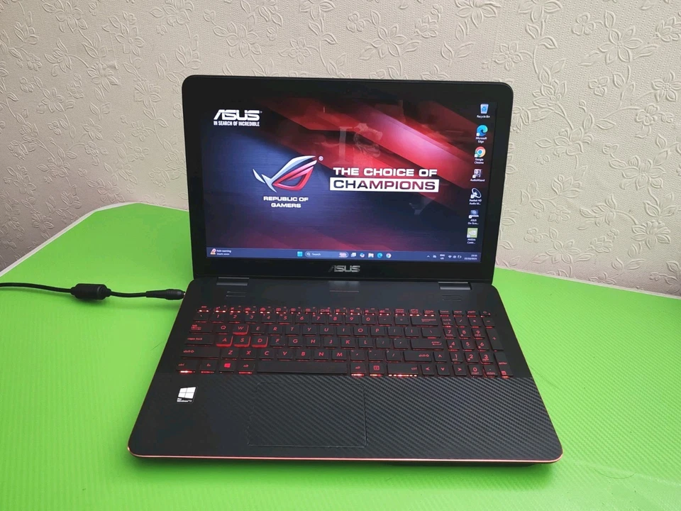 ASUS ROG Core i7 Gaming Laptop 16GB RAM 500 GB SSD - Image 3 of 4