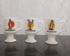 VINTAGE MARIOTT'S GREAT AMERICA MILK GLASS PEDESTAL MUGS FEATURING LOONEY TUNES