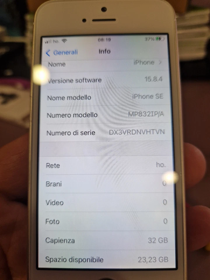 Apple iPhone SE - 32GB - Oro (Sbloccato) - Immagine 4 di 4