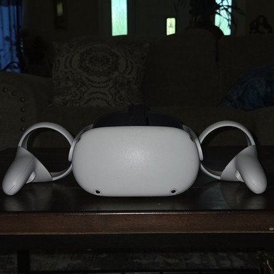 Oculus Quest 2 Standalone VR Headset w/ Touch Controllers, White (READ DESC)