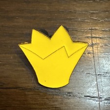 Prendedor comercial Alicia en el País de las Maravillas - Reina de Corazones - Corona - 2012 Disney #89379