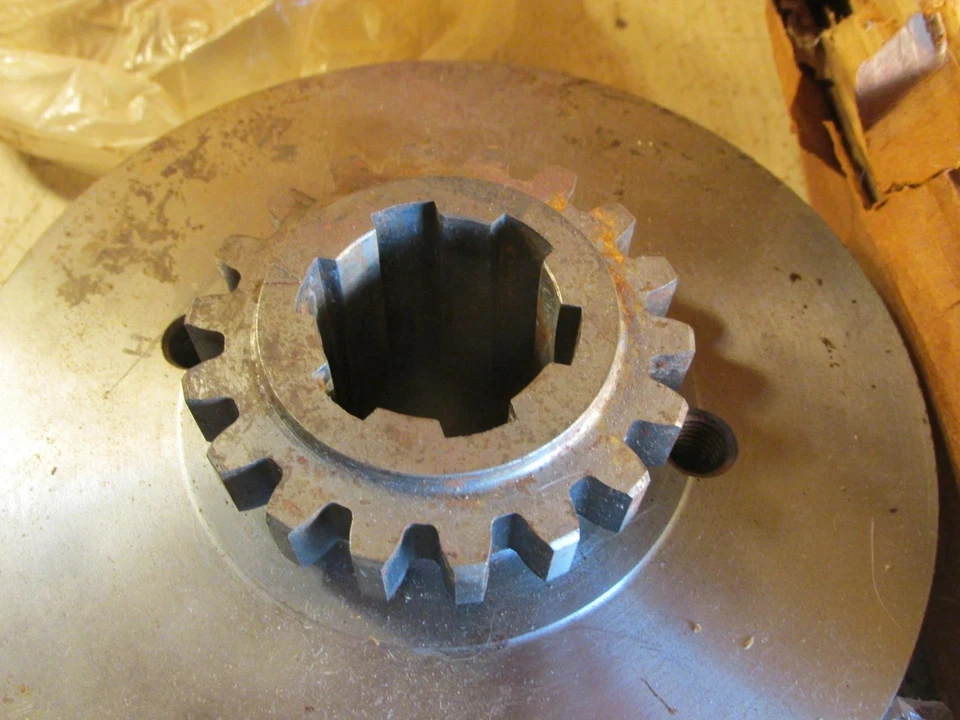 John Deere 520 530 NOS NEW B3731R Clutch Driver Disk - Image 2 of 3