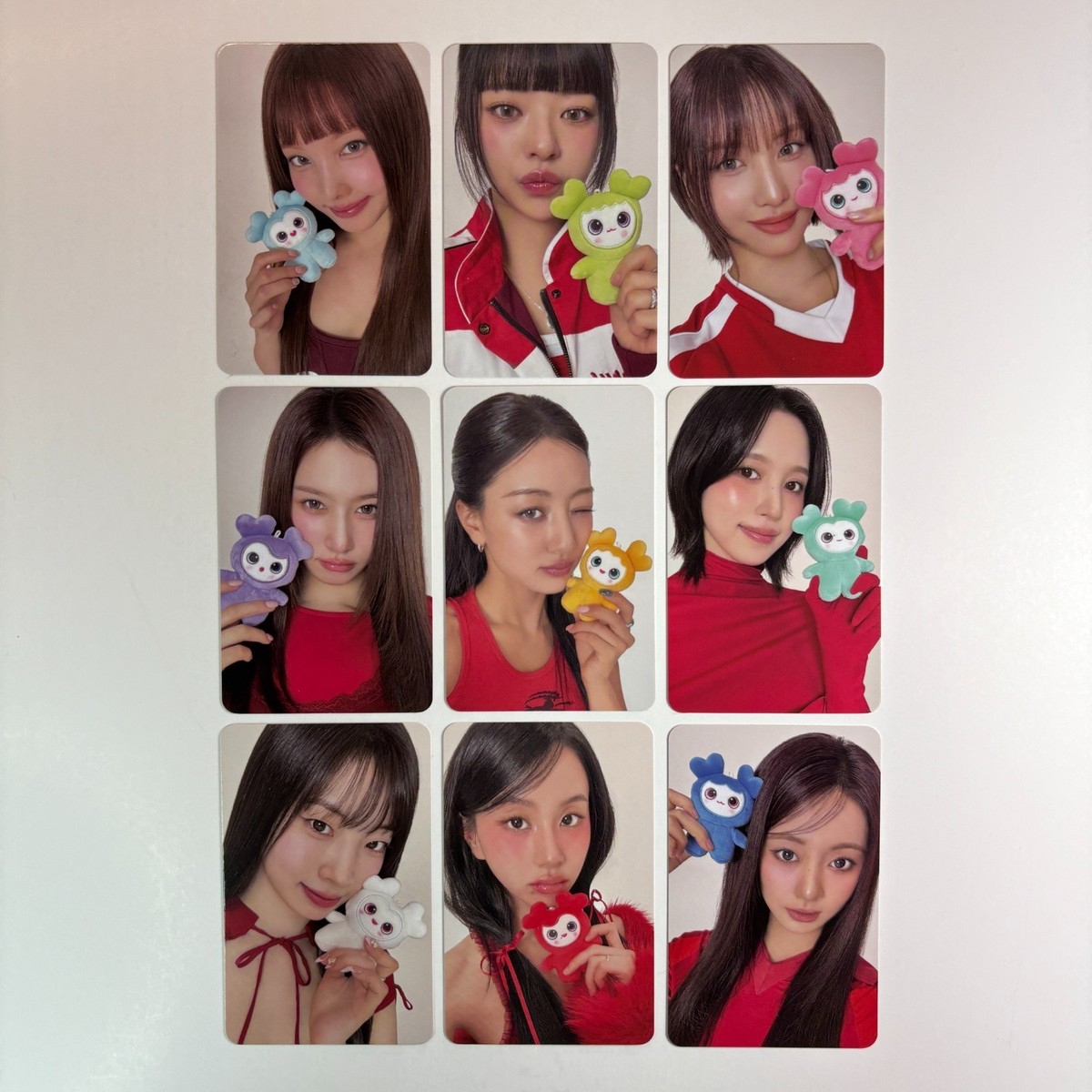 Twiceトレカ TWICE] 2026 SEASON'S GREETINGS [RED WHISPERS] Official Photocard
