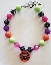 Girls Bubblegum Chunky Bead Necklace Halloween Spider Orange Black Purple Pink