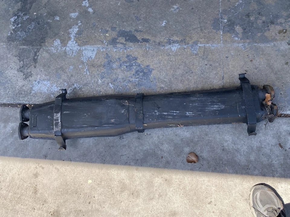 1972 ferrari 365 gtc/4 Muffler - Image 2 of 3