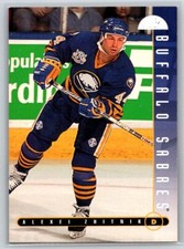 1995-96 Leaf #4 Alexei Zhitnik