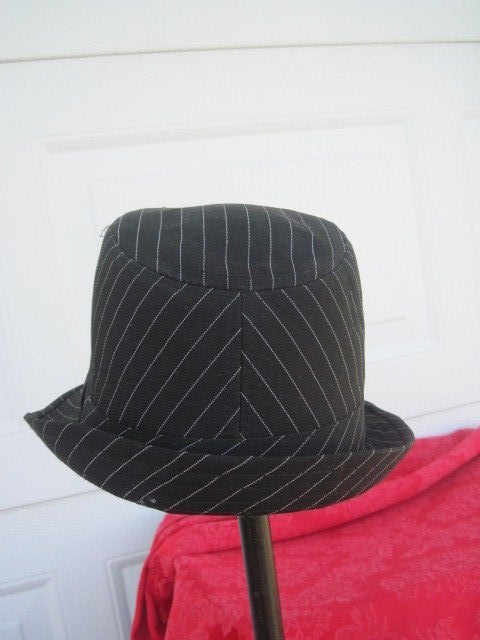 Picture 4 of 9