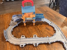 Thomas  Friends Take-n-Play Sodor Steamworks Repair Shed  Tracks