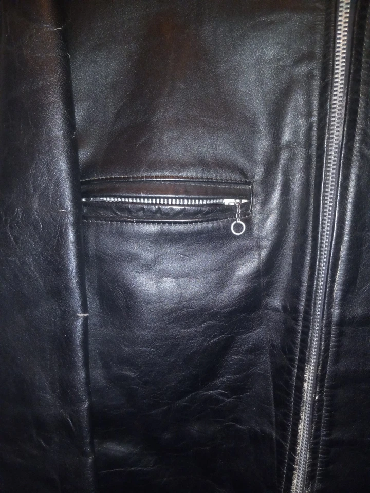 Vintage 1940s-50s Beck Distressed Black Leather Motorcycle Zipper Jacket Coat - Image 4 of 4