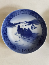 Royal Copenhagen Kai Lange Christmas Plate 1964 Fetching the Christmas tree