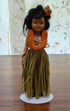 Vintage 1950s  Hawaiian Hula Dancer Doll w/Gr...