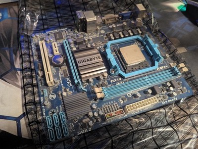 Gigabyte GA-78LMT-S2P, Socket AM3, AMD Motherboard + Phenom II X4 960T BE CPU
