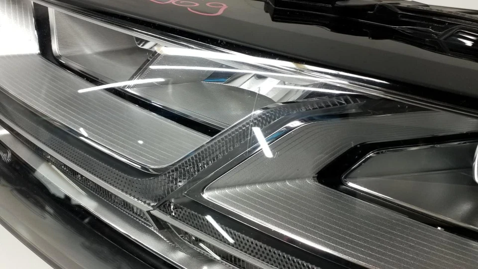 Faro delantero AUDI Q7 2015- 4M0941033A - Imagen 3 de 4