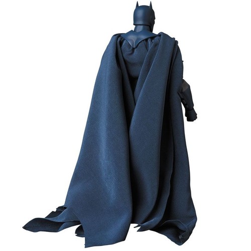 Medicom Toy MAFEX Batman Hush Batman - Foto 6 di 13
