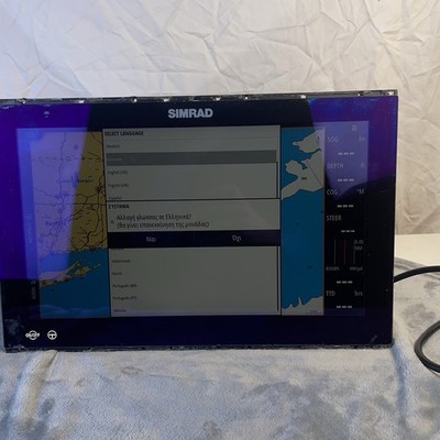 Simrad NSO16 evo3 Chartplotter/Fishfinder MFD For Parts Only