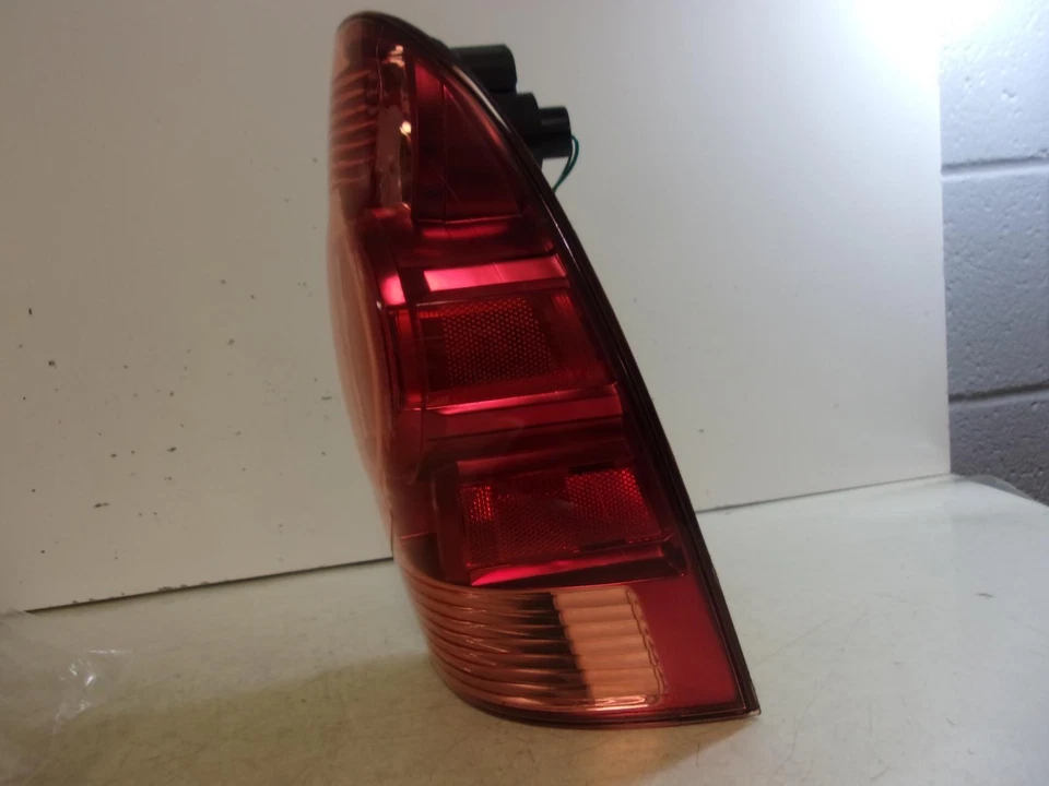 Lanterna traseira direita para passageiros Toyota Tacoma 2005 - 2015 - CAPA - Imagem 3 de 4