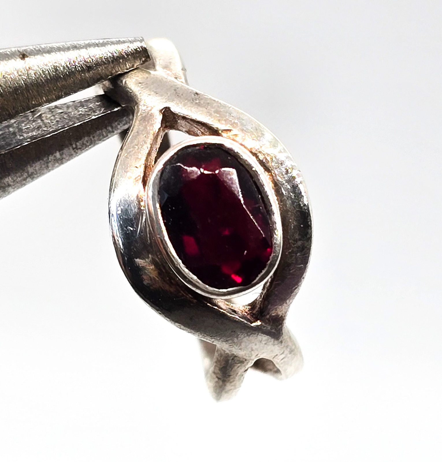 Red Garnet open work twisted split shank sterling… - image 1