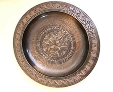 Vintage Drewniany talerz Drewniany talerz Jugosławia Ręcznie robiony 21 cm Doskonały stan